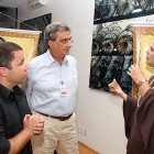 Luciana Calheiros (consultora) informando sobre os próximos eventos..>